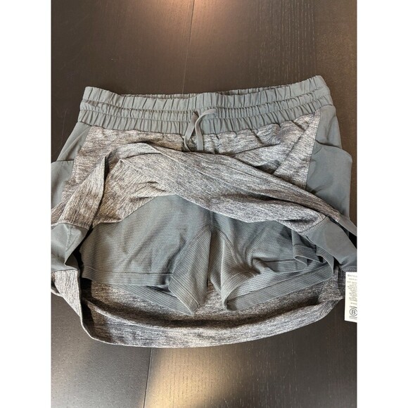 Athleta Excursion Hybrid Skort Mini Skirt Grey Size Small Pockets Elastic Waist - Picture 10 of 13